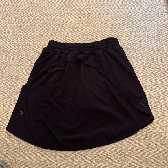 Lululemon Black Hotty Hot High-Rise Skirt | Size 6 - Picture 4 of 7